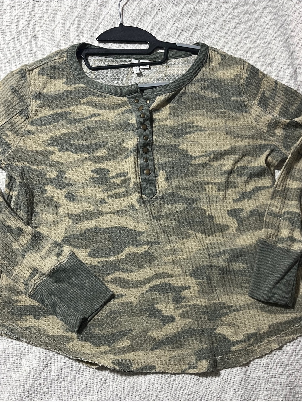 Cato Olive Camo Waffle Henley Long Sleeve Top size medium women’s hunter army